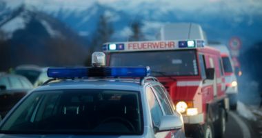 MICROBUZ CU ROMÂNI, IMPLICAT ÎNTR-UN GRAV ACCIDENT RUTIER, ÎN AUSTRIA