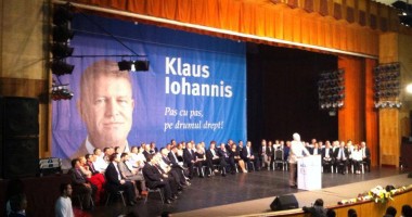 Galerie FOTO. Klaus Iohannis la Constanța. Sala Casei de Cultură, plină ochi - 2
