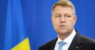 Stire din Politică-Administrație : Klaus Iohannis: ”Salut anunţul preşedintelui Joe Biden privind creşterea prezenţei militare a SUA în România”