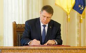 Președintele Klaus Iohannis a semnat mai multe decrete! Cine sunt ambasadorii rechemați
