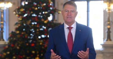 Stire din Politică-Administrație : Klaus Iohannis, mesaj de Crăciun: "Spiritul acestor Sfinte Sărbători să ne facă să îi ajutăm pe cei care au nevoie de sprijin"