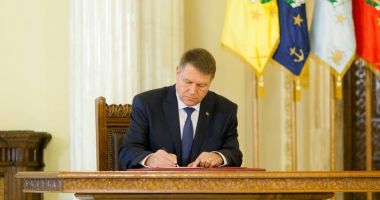 Stire din Politică-Administrație : Legea privind cartea electronică de identitate, promulgată