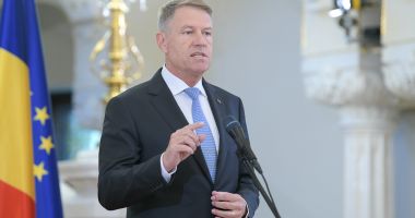 Stire din Politică-Administrație : Klaus Iohannis: Sunt unii politicieni care mai mult fug după voturi decât după sănătatea românilor