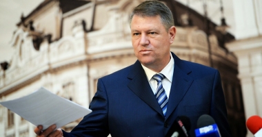 Iohannis a sesizat CCR privind Legea prin care aleșii condamnați cu suspendare rămân în funcții