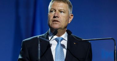 Stire din Politică-Administrație : Klaus Iohannis: "E nevoie de restructurări pentru o administrație eficientă"