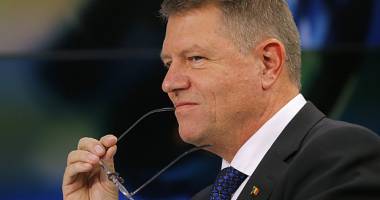 Stire din Politică-Administrație : "Mi-a spus că se va gândi, se va sfătui, probabil cu colegi din partid, și va lua, în consecință, o decizie"