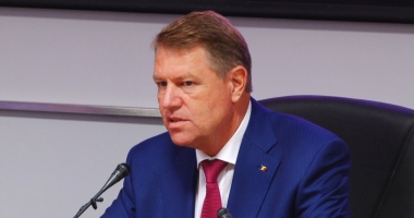 Stire din Politică-Administrație : Președintele Iohannis va avea întâlniri cu Merkel și Macron