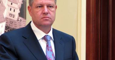 Stire din Politică-Administrație : "Sper ca săptămâna viitoare să avem legea votului prin corespondență"