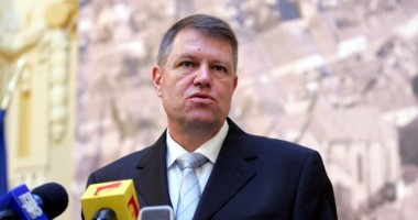 Stire din Politică-Administrație : Klaus Iohannis candidează la șefia PNL