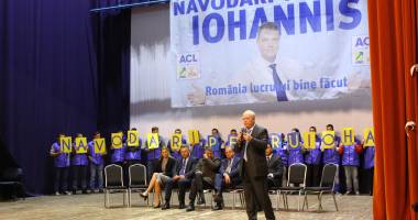 Stire din Politică-Administrație : Klaus Iohannis a plecat de la Năvodari la Medgidia / Galerie foto