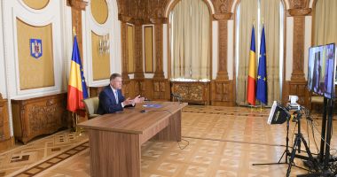 Stire din Politică-Administrație : Klaus Iohannis, apel la diaspora să nu vină acasă de Paște