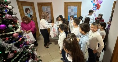 Primăria Mihail Kogălniceanu a oferit cadouri pentru copiii din localitate