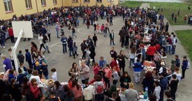 Cum au sărbătorit elevii Ziua Liceului Teoretic "Mihail Kogălniceanu" - 7