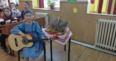 Cum au sărbătorit elevii Ziua Liceului Teoretic "Mihail Kogălniceanu" - 5