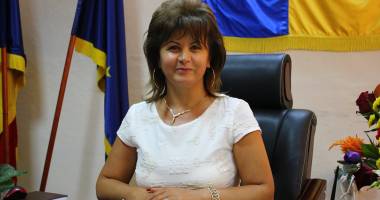 Stire din Politică-Administrație : Primarul Ancuța Belu a pregătit petreceri pentru toate femeile din Mihail Kogalniceanu
