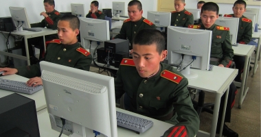 Hackerii nord-coreeni au atacat 18 bănci străine