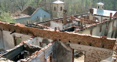 Stire din Actualitate : Kosovo, bănuită de Rusia că va servi drept bază de antrenament pentru armata opoziției siriene