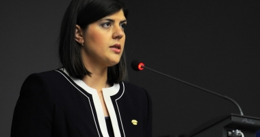 Stire din Politică-Administrație : Comisia privind alegerile va sesiza ministrul Justiției referitor la refuzul lui Kovesi de a veni la audieri