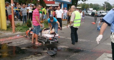 IMAGINI ȘOCANTE! Accident teribil în Constanța, pe strada Soveja, în zona City Park Mall. Mai mulți pietoni au fost SPULBERAȚI de pe trotuar! UN MORT și cinci grav răniți - 8