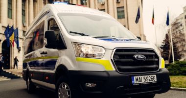 VIDEO. Ce surpriză le-au pregătit polițiștii șoferilor vitezomani și pietonilor indisciplinați - 3