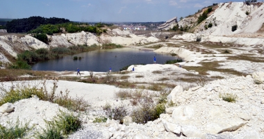 Stire din Social : "Gânditorul" și Lacul de cretă. Ce pot vizita turiștii la Murfatlar și Cernavodă