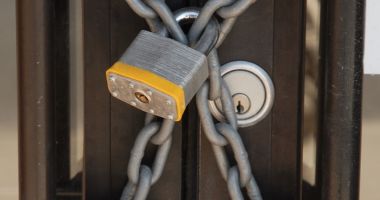 Stire din Economie : Numărul insolvențelor a crescut anul trecut cu aproape 40% în Europa Centrală și de Est