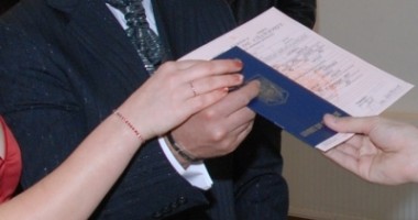 Stire din Cetățenești : La ce obligă căsătoria cu un străin