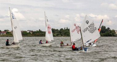 Stire din Sport : Lacul Siutghiol din Constanța a găzduit Cupa Zilei Marine la yachting