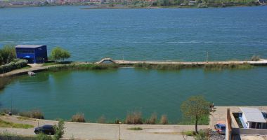Agrement! Bărcuțe, hidrobiciclete și schi nautic, pe Lacul Siutghiol - 3