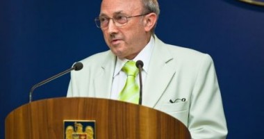 Stire din Social : Ministrul Sănătății a retras din dezbatere, la cererea premierului, proiectul legii Sănătății