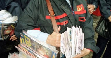 Stire din Social : Lucrătorii poștali protestează, astăzi, în Piața Constituției