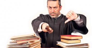 Stire din Fun : Lăptarul și brutarul, la judecătorie