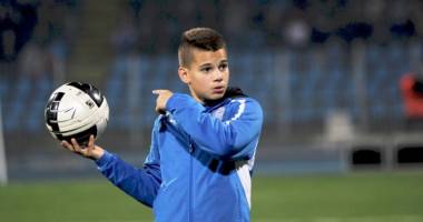 Stire din Sport : Transfer pentru Ianis Hagi? "Are toate calitățile să reușească la Fiorentina"