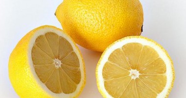 Stire din Sănătate : Dieta cu lamâie. Slăbeste sănătos