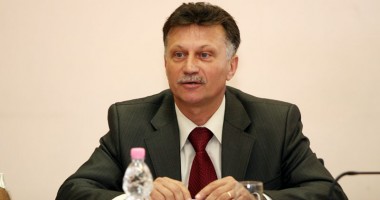 Stire din Politică-Administrație : "La Medgidia, se continuă lucrările  de întreținere a domeniului public"