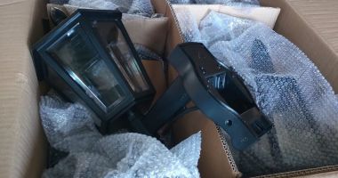 Stire din Eveniment : Lămpi din plastic, confiscate de oamenii legii