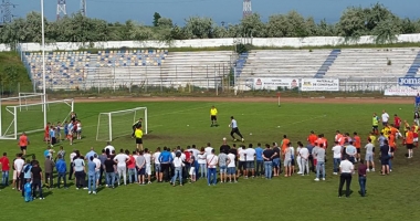 Stire din Sport : La Năvodari, începe Cupa Prieteniei la fotbal