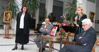 Stire din Cultură-Educație : "Grupul celor 4", lansat cu mult umor