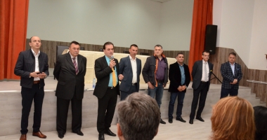 Stire din Politică-Administrație : Adrian Albu, candidatul PNL pentru Primăria Nicolae Bălcescu