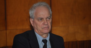 Cei mai prolifici "afaceriști"  sunt la "Prăvălia cu umor" - 8