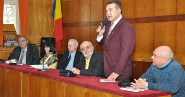 Cei mai prolifici "afaceriști"  sunt la "Prăvălia cu umor" - 3