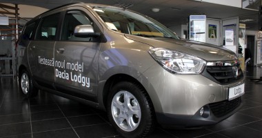 Stire din Economie : S-a lansat modelul Lodgy! Constănțenii sunt așteptați în showroom-ul Dacia