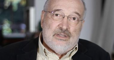 Stire din Cultură-Educație : Lansare de carte. Stelian Tănase îl aduce pe "Marele incendiator" la Constanța