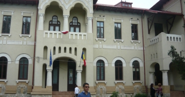 Stire din Cultură-Educație : La Colegiul Pedagogic,  se organizează examene  Cambridge