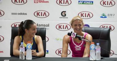 Stire din Sport : Irina-Camelia Begu, eliminată și la dublu la Shenzhen
