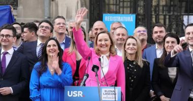 Stire din Politică-Administrație : Elena Lasconi şi-a depus candidatura la prezidenţiale: “Hoţii să facă puşcărie, să recuperăm banii”