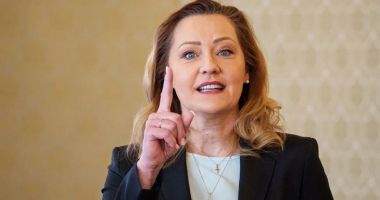 Stire din Politică-Administrație : Prima reacție a Elenei Lasconi după ce USR a anunțat că nu o mai susține!