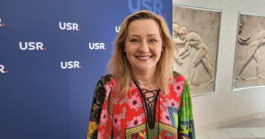 Stire din Politică-Administrație : Elena Lasconi: „Orice pace se încheie cu Ucraina la masă”