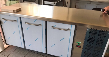 Galerie foto. "La șnitzel" se redeschide după ce a fost închis de Protecția Consumatorilor - 8