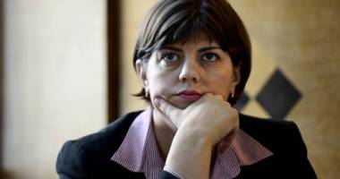 Stire din Politică-Administrație : Iohannis spune că există posibilitatea ca Laura Kovesi să fie reconfirmată pe post